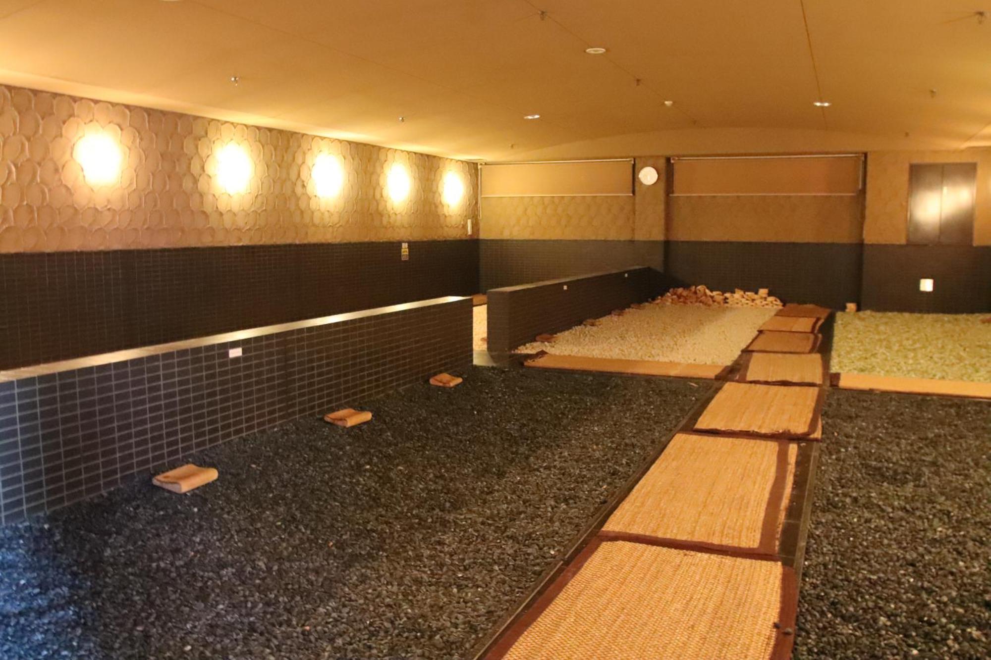Castle Inn Toyokawa Екстериор снимка