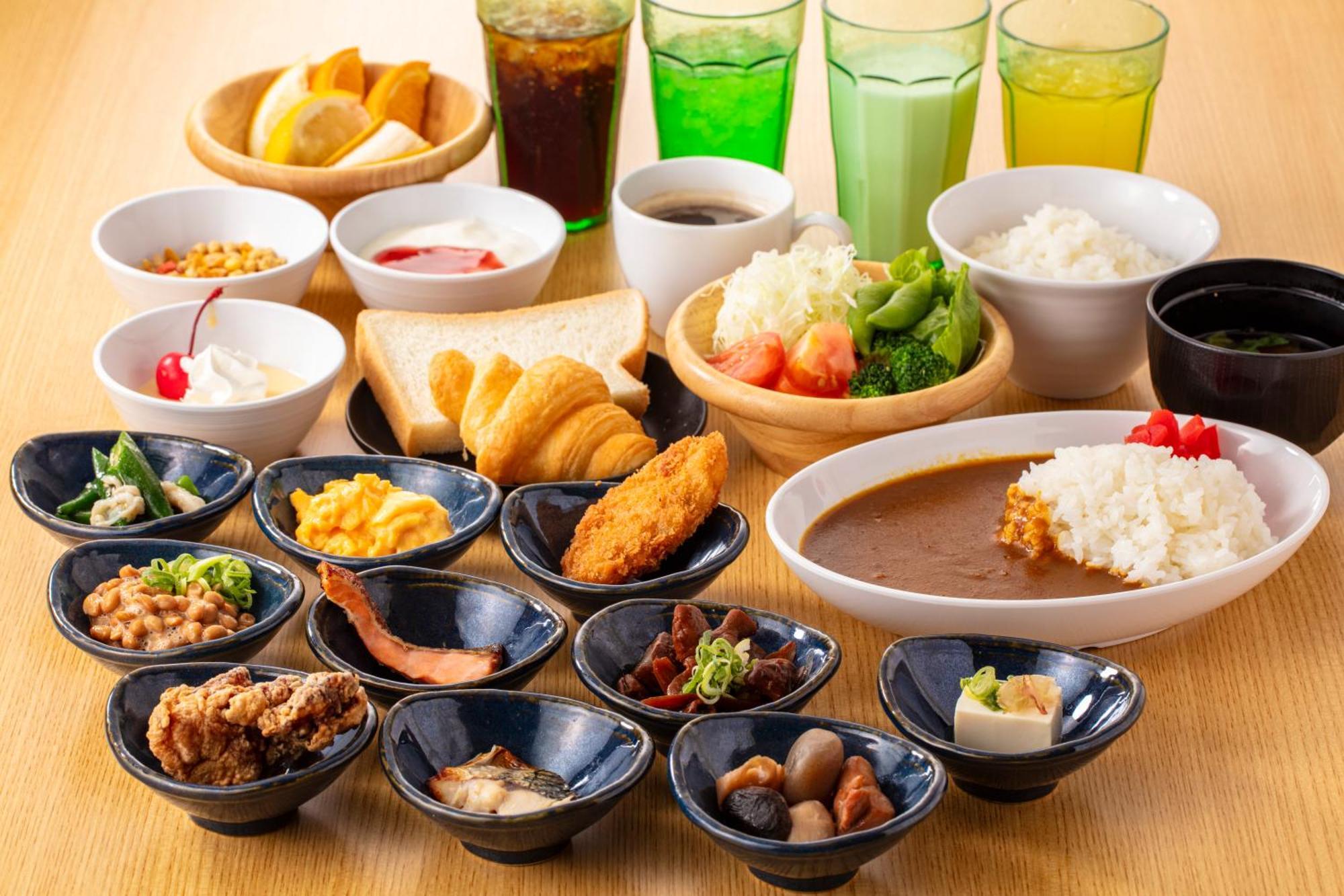 Castle Inn Toyokawa Екстериор снимка